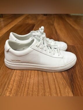 Skechers White Leather Casual Lace-Up Sneakers Arch Fit Legend Top Notch 7.5